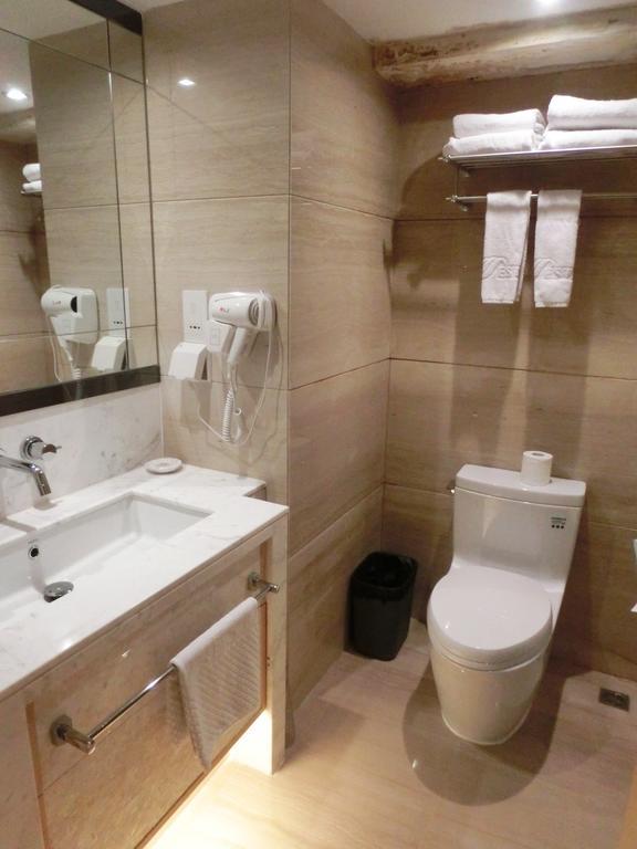 Estay Residence • Poly Central Pivot Гуанчжоу Номер фото