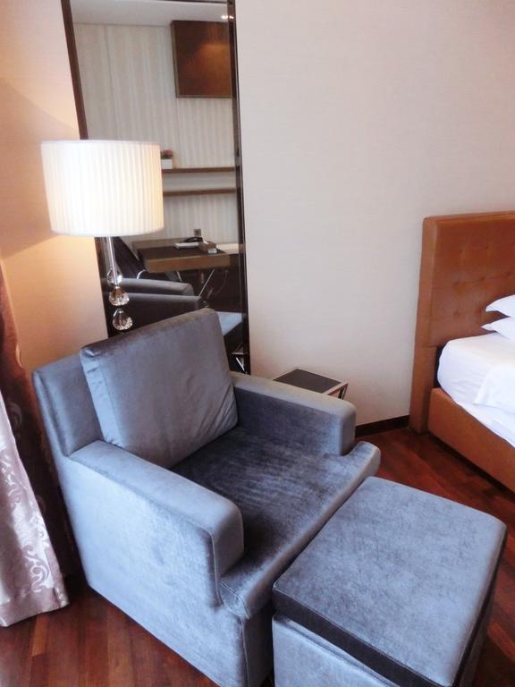 Estay Residence • Poly Central Pivot Гуанчжоу Номер фото