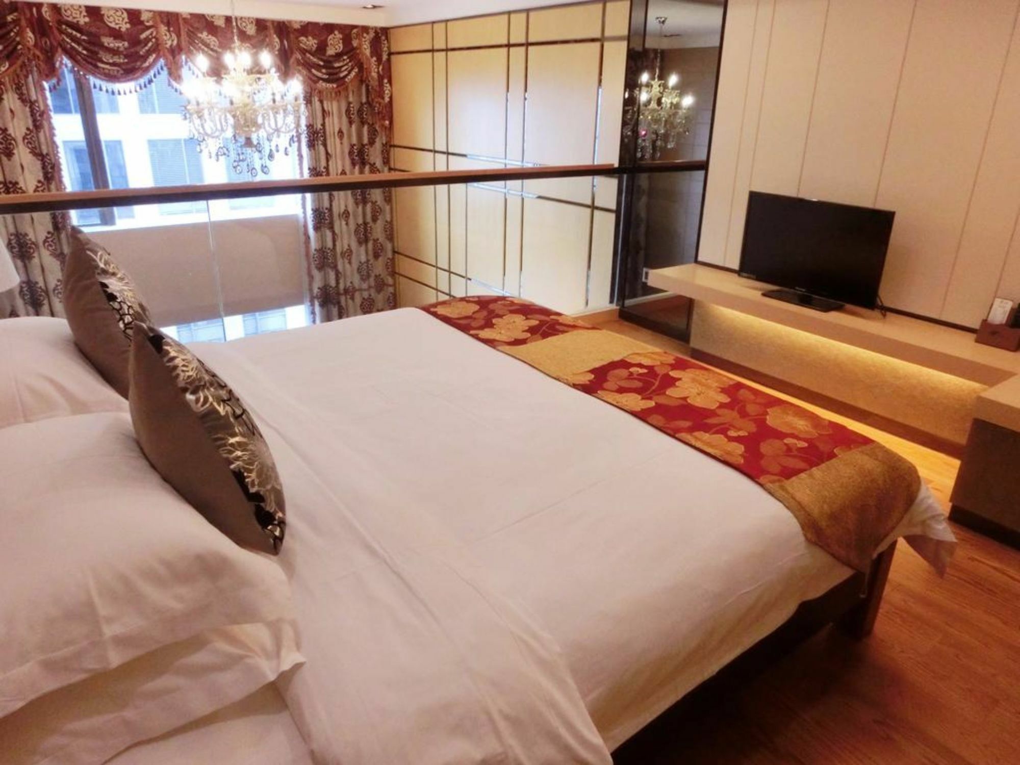 Estay Residence • Poly Central Pivot Гуанчжоу Экстерьер фото