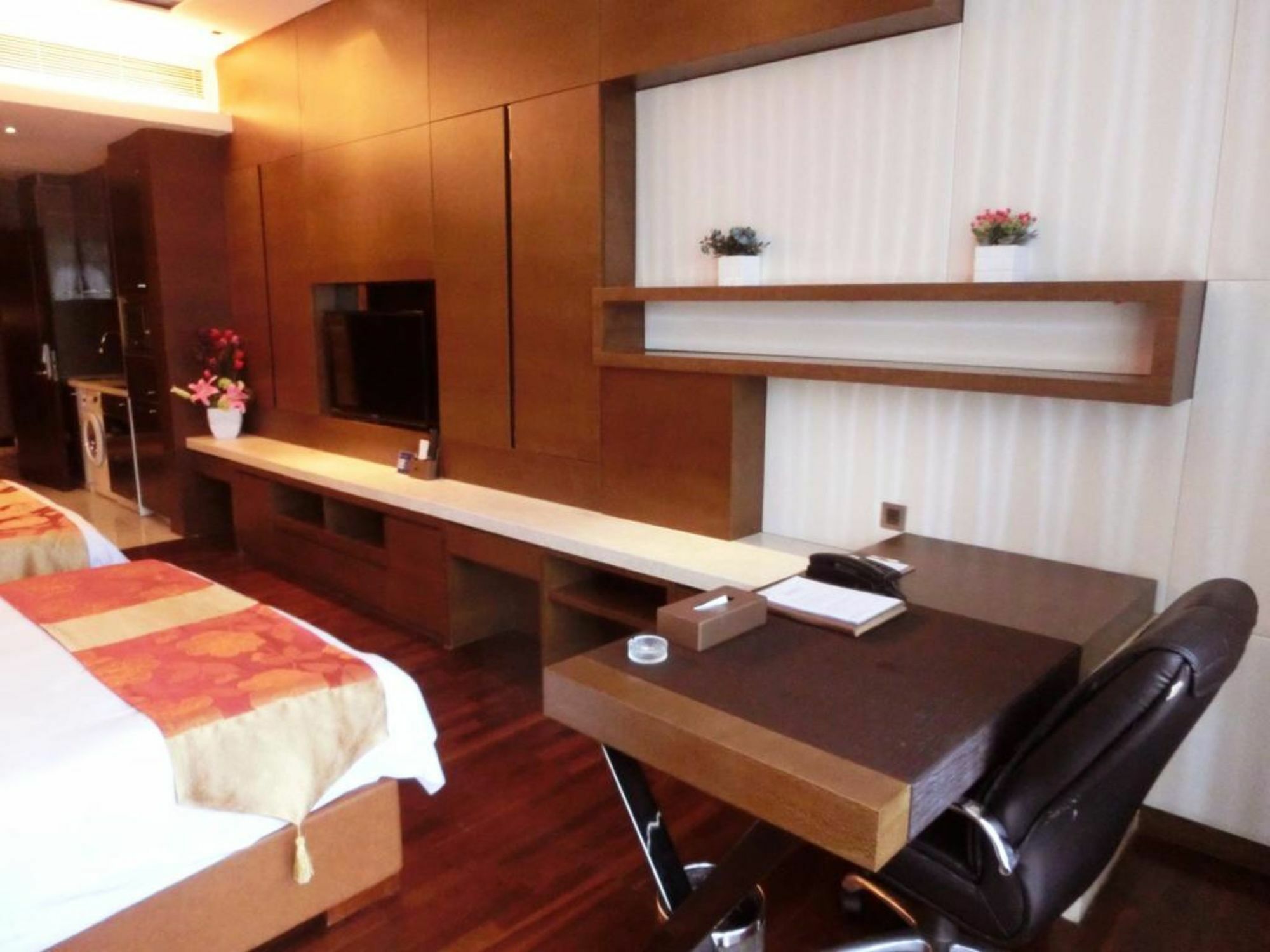 Estay Residence • Poly Central Pivot Гуанчжоу Экстерьер фото
