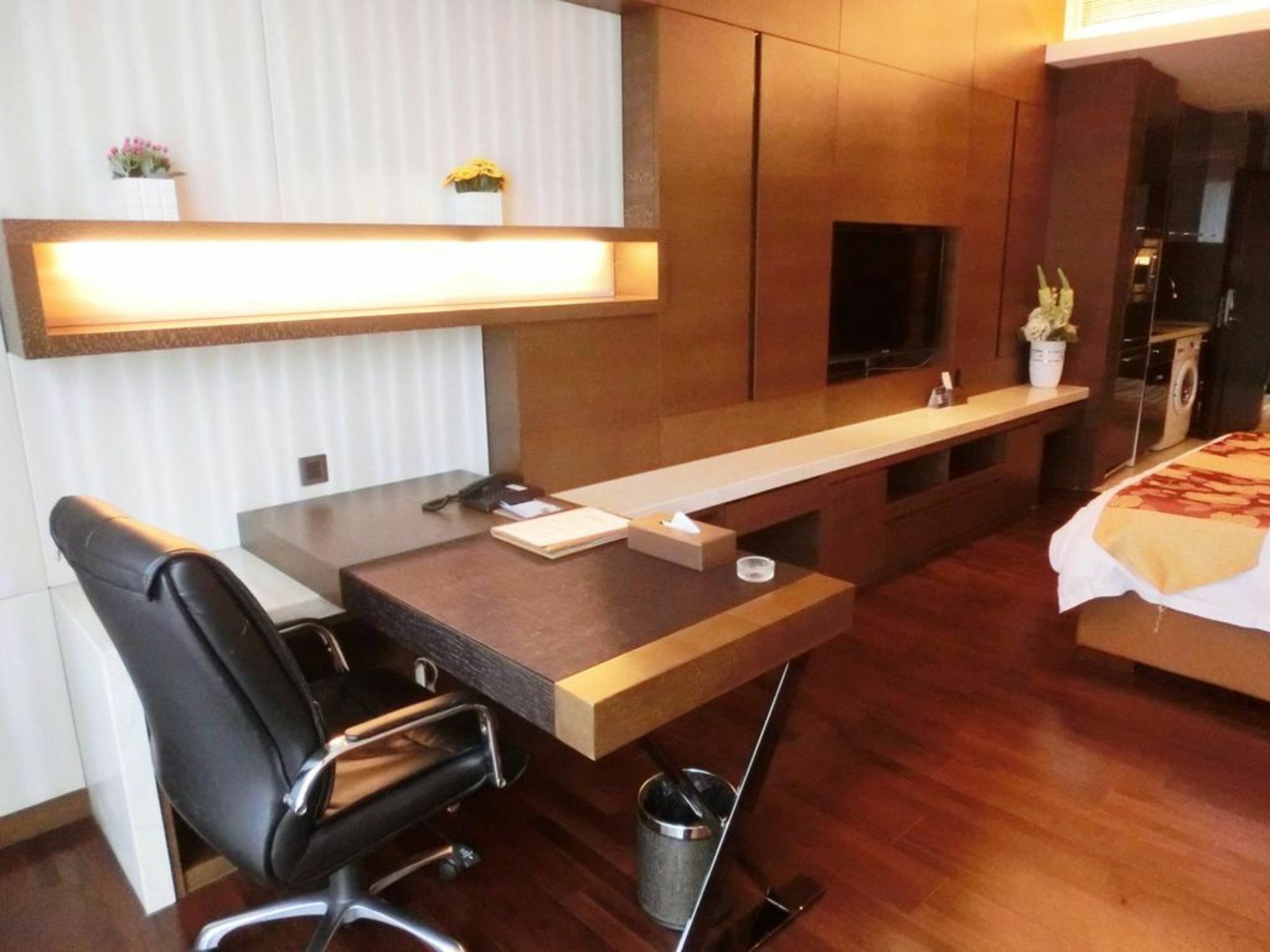 Estay Residence • Poly Central Pivot Гуанчжоу Экстерьер фото