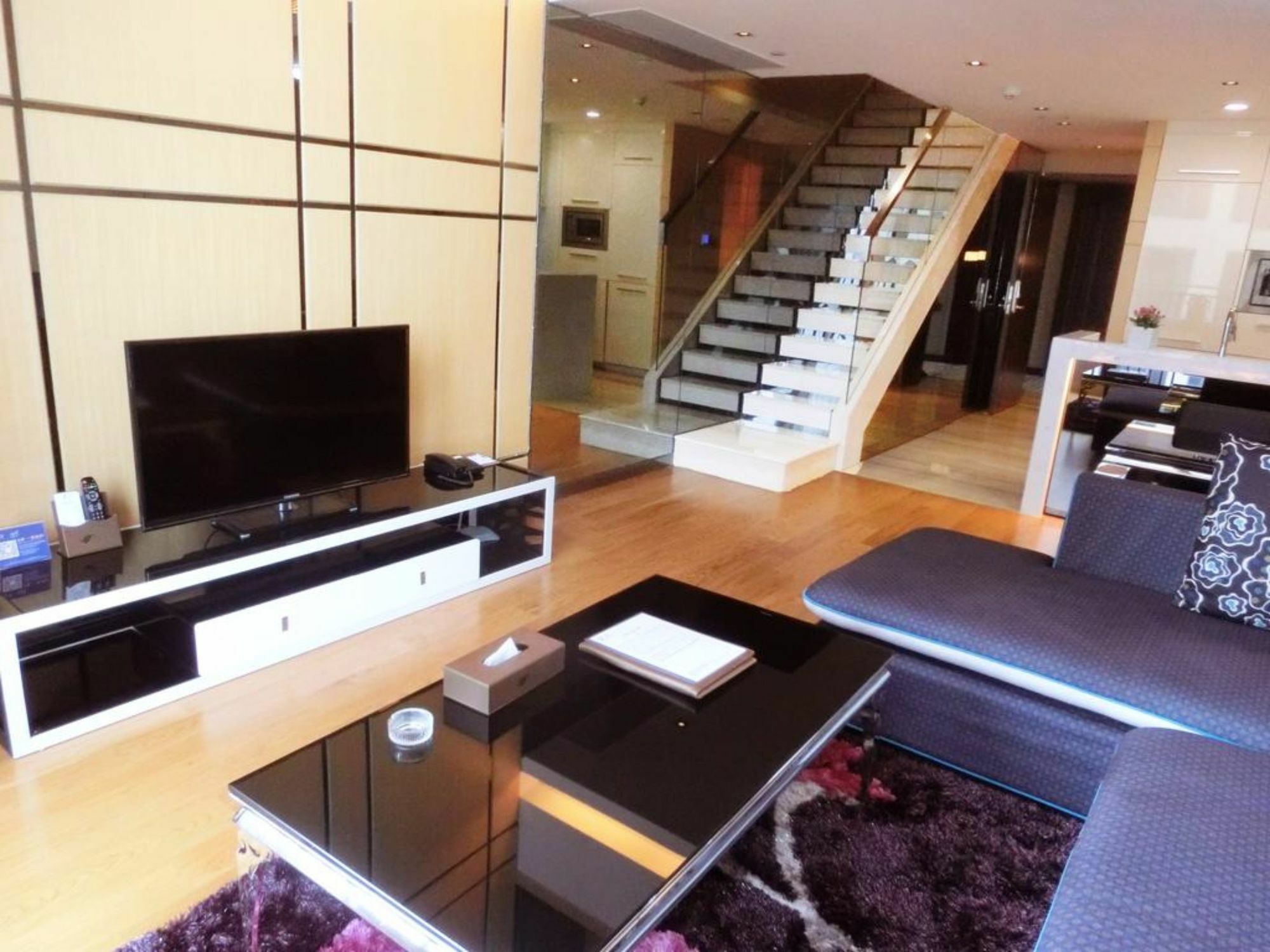 Estay Residence • Poly Central Pivot Гуанчжоу Экстерьер фото
